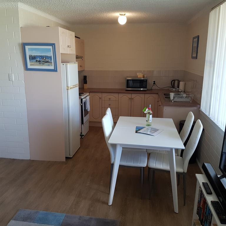 Unit 2 Breakaway Lodge Sunshine Bay Exterior photo